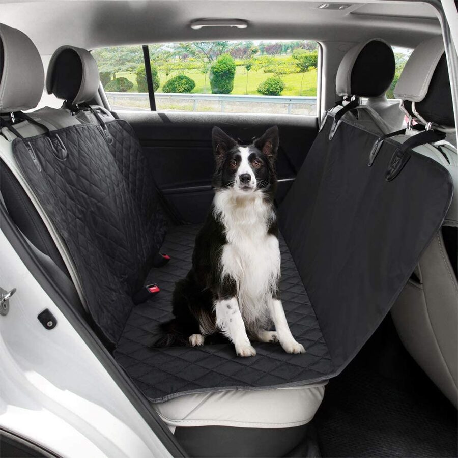 Pārklājs suņu pārvadāšanai automašīnā, aizmugurējiem sēdekļiem, ar kabatiņām, ūdensizturīgs