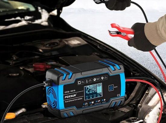 Automātiskais akumulatora lādētājs - automašīnai, smagajai mašīnai, motociklam, 12 un 24V, 8A