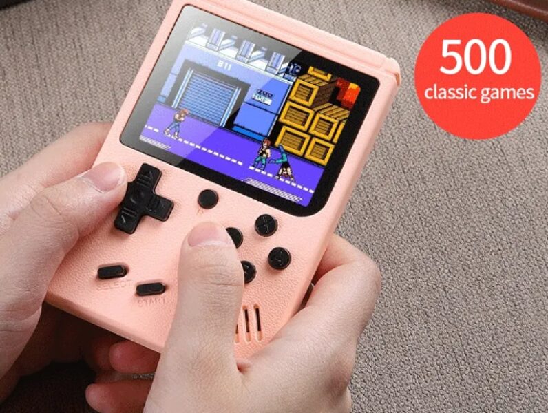 Retro spēļu konsole ar 500 spēlēm, pievienojama pie TV, uzlādējama, 3,0 collu LCD ekrāns, videospēles, rozā